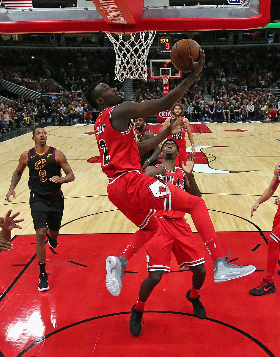 leisu-热火鏖战掘金，詹姆斯点燃赛场