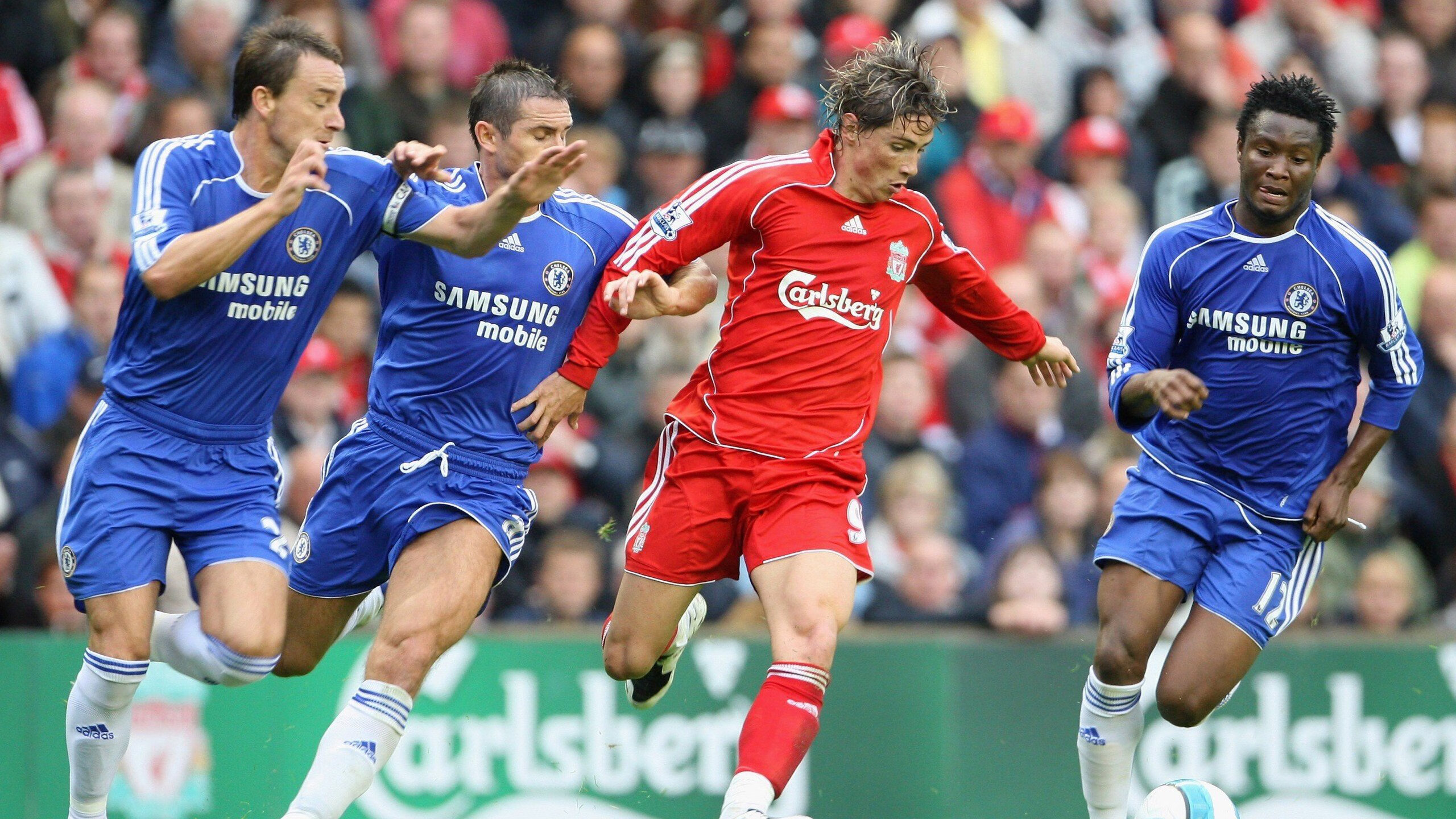 赛道与球场，爱德华兹F1揭幕战称王，广厦队狂胜黄蜂